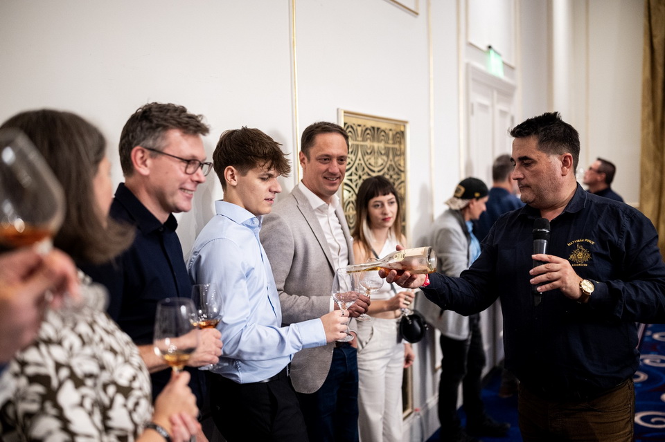 Winelovers 100