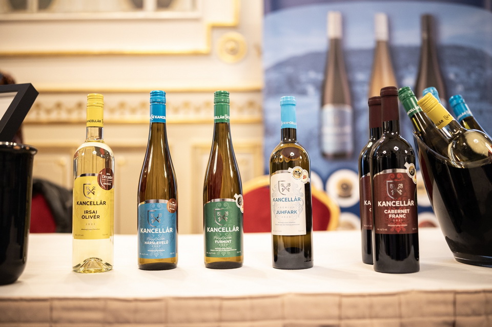 Winelovers 100
