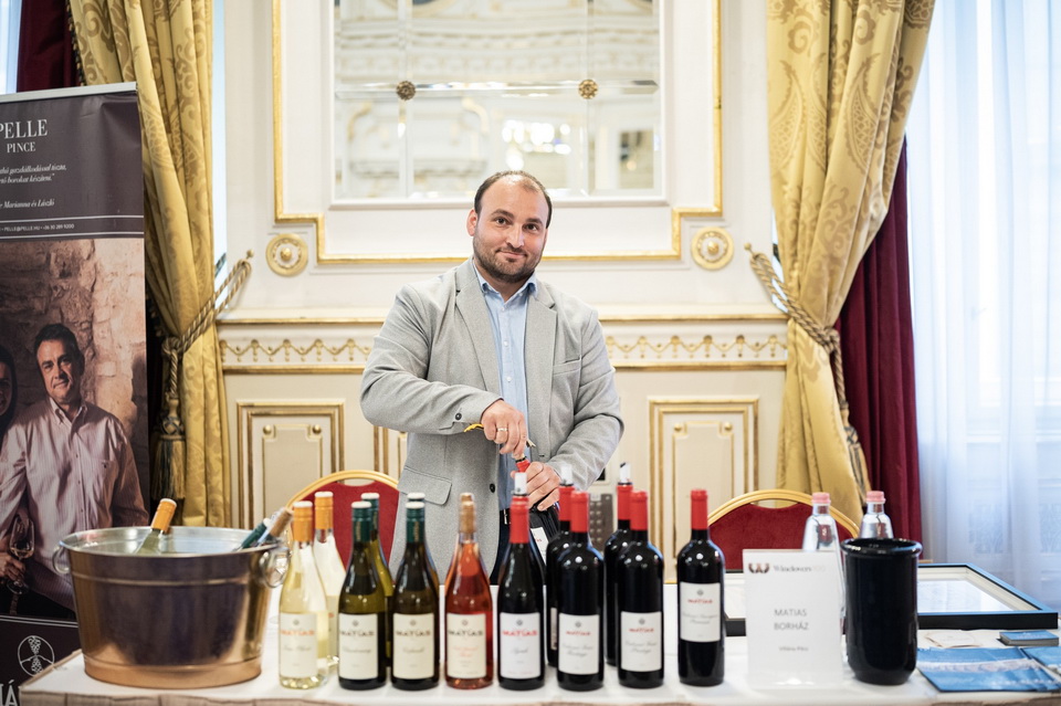 Winelovers 100